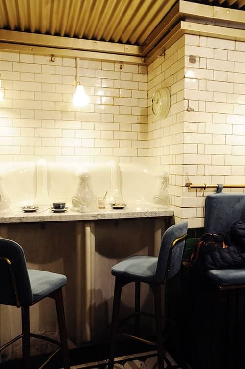 Londen Fitzrovia The Attendant zitjes