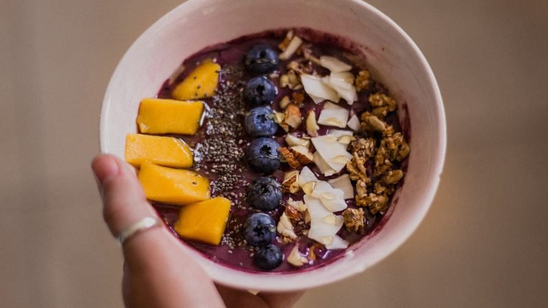 Açai smoothie bowl