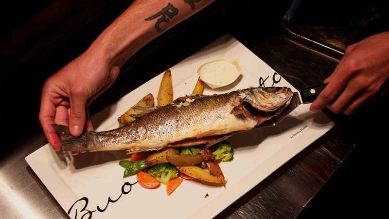 Zeebaars uit de oven met groenten