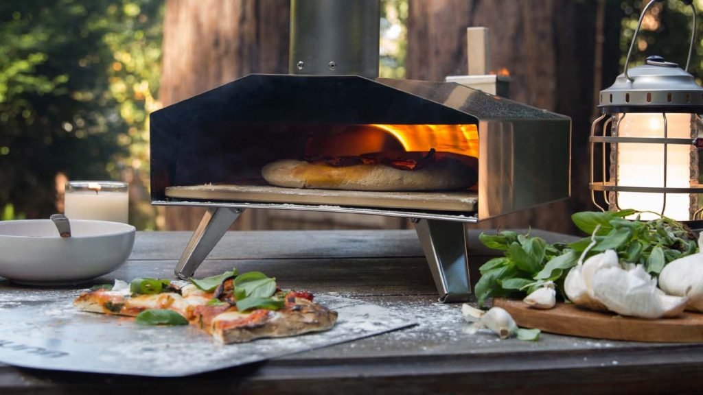 Uuni pizza-oven buiten