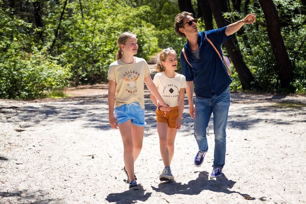 Wandelen door de Schoorlse duinen en het bos