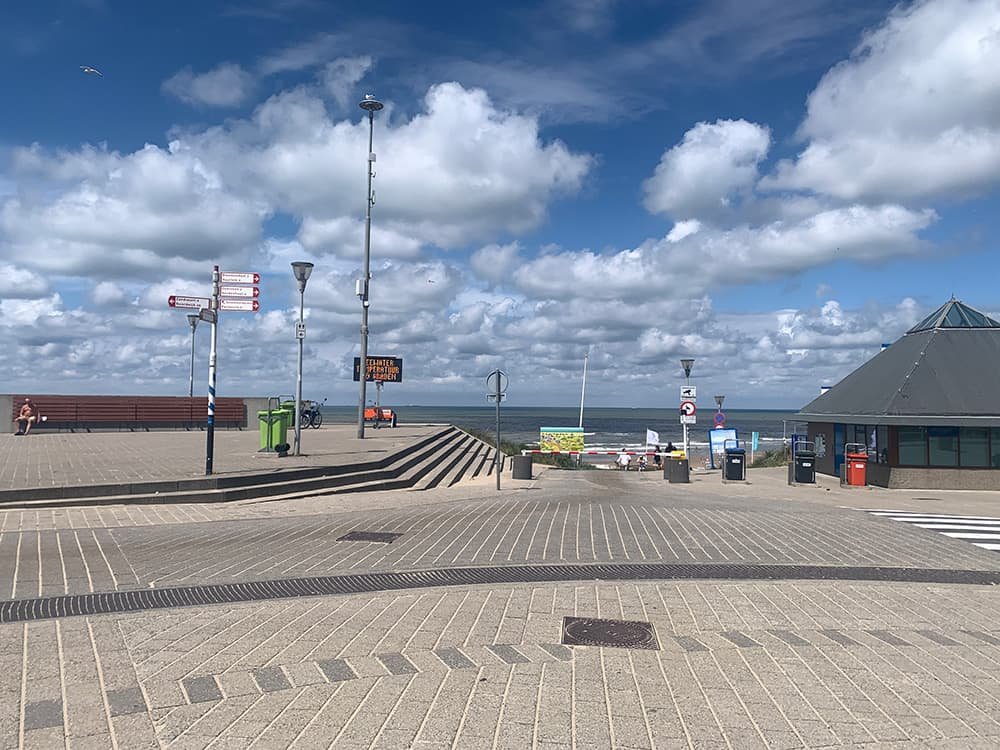 Hoofd strandafgang Bloemendaal aan Zee