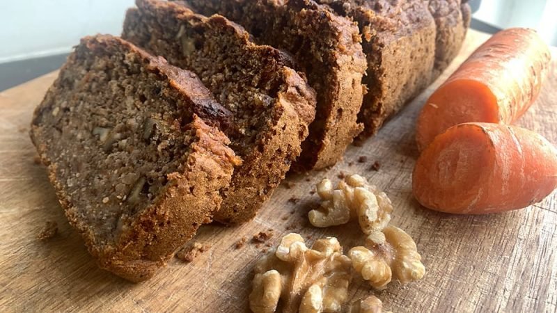 Vegan carrot cake, gezonde wortelcake met banaan