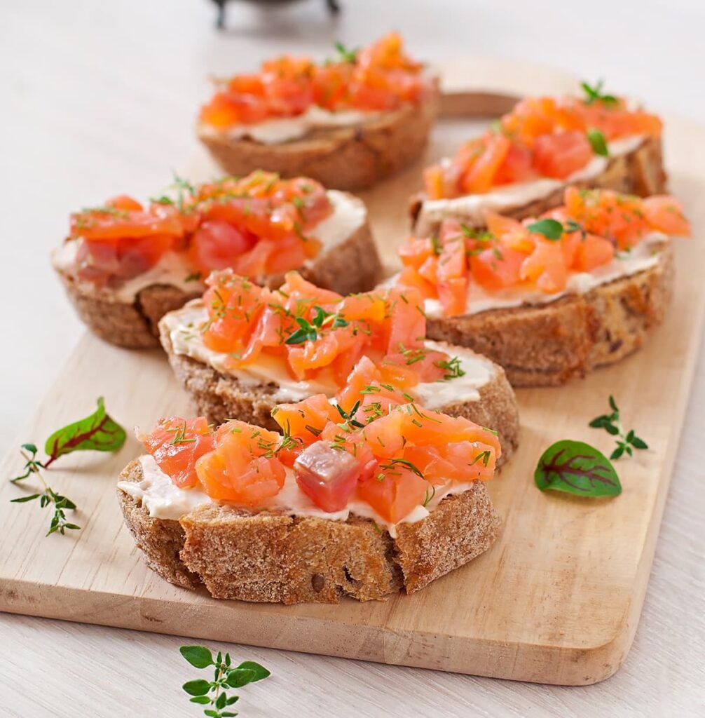 Bruschetta met zalm als zalmhapje tijdens een feestje