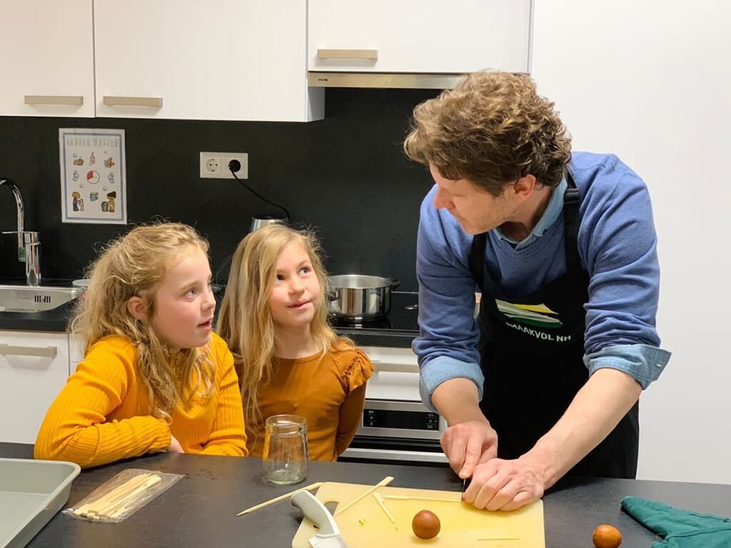 Praten met kinderen en uitleg geven