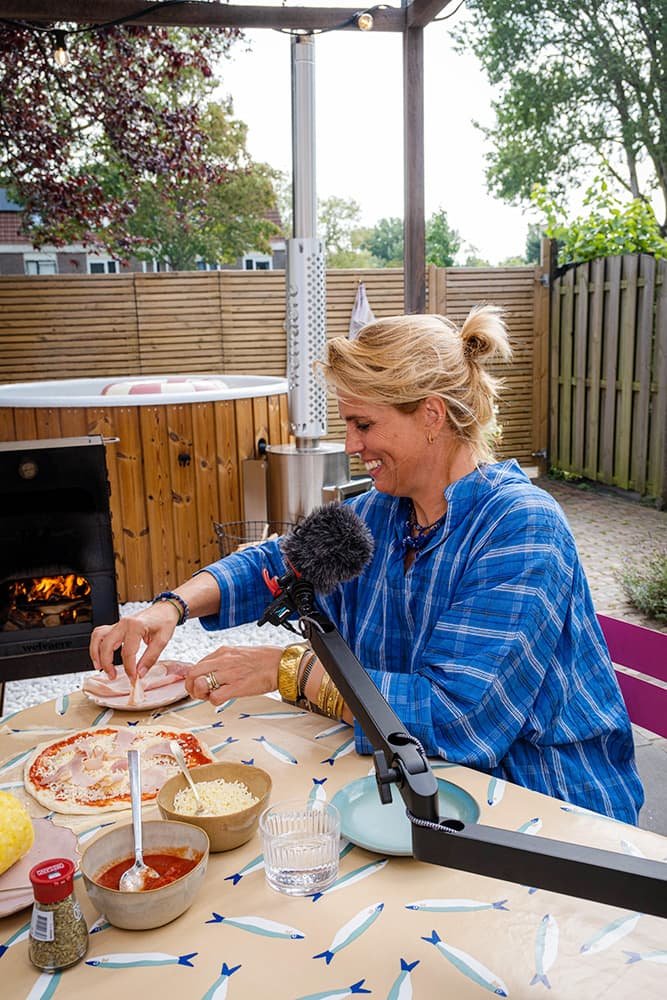 Pizza beleggen door Caroline