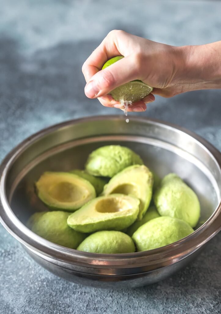 Avocado langer bewaren door middel van limoensap