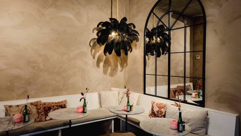 Kaatjes bakery cafe hoekbank 800x450