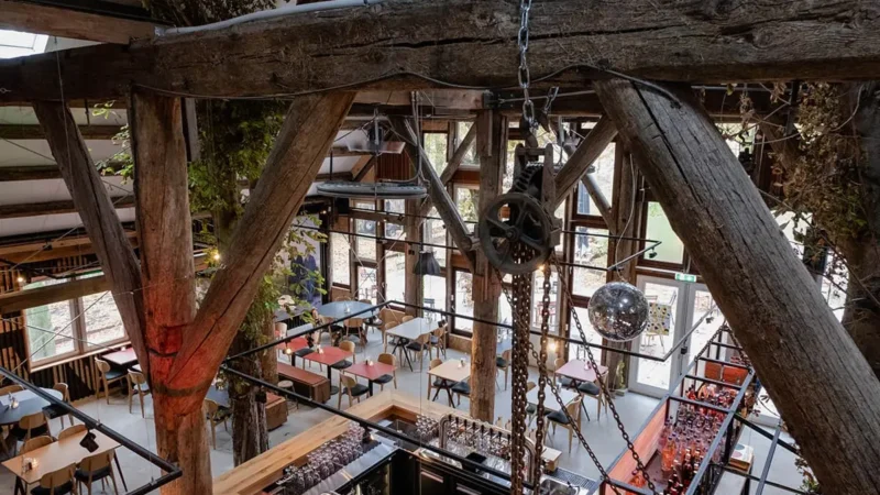 KASTAN van boven af 800x450