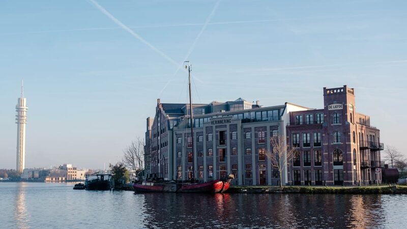 Uitzicht in de Zaanbocht vanaf Hemels Wormerveer 800x450