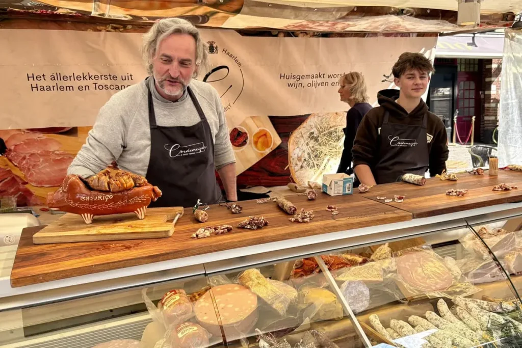 Familie Cordemeijer aan het werk op de Botermarkt