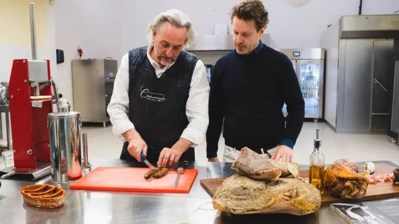 Worst breiden in de nieuwe werkplek van Hans Cordemeijer 800x450